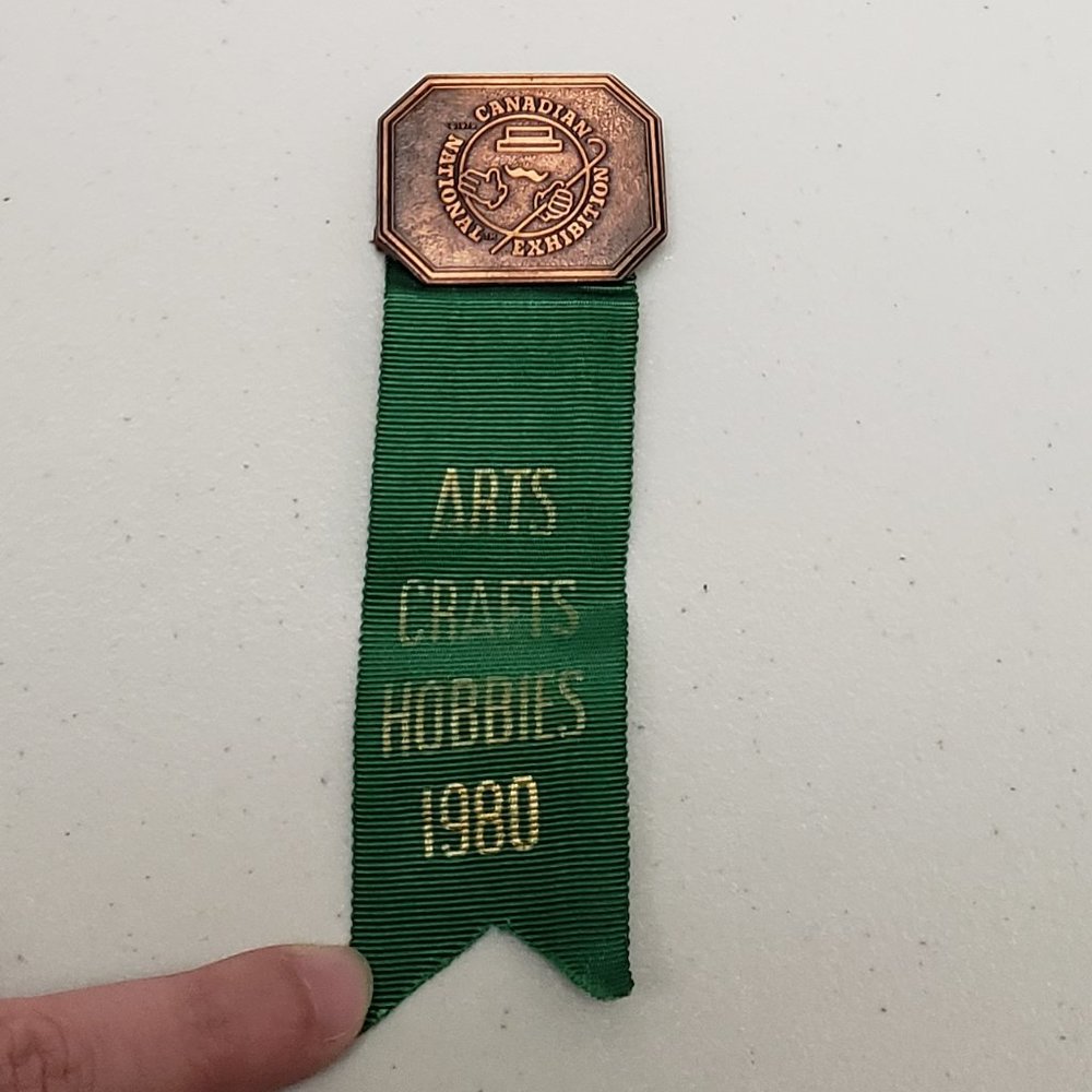 CNE Toronto Medal Pin 1980 Arts Crafts Hobbies